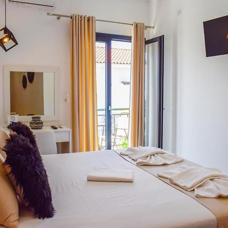Albertoshouse Skiathos Exterior photo