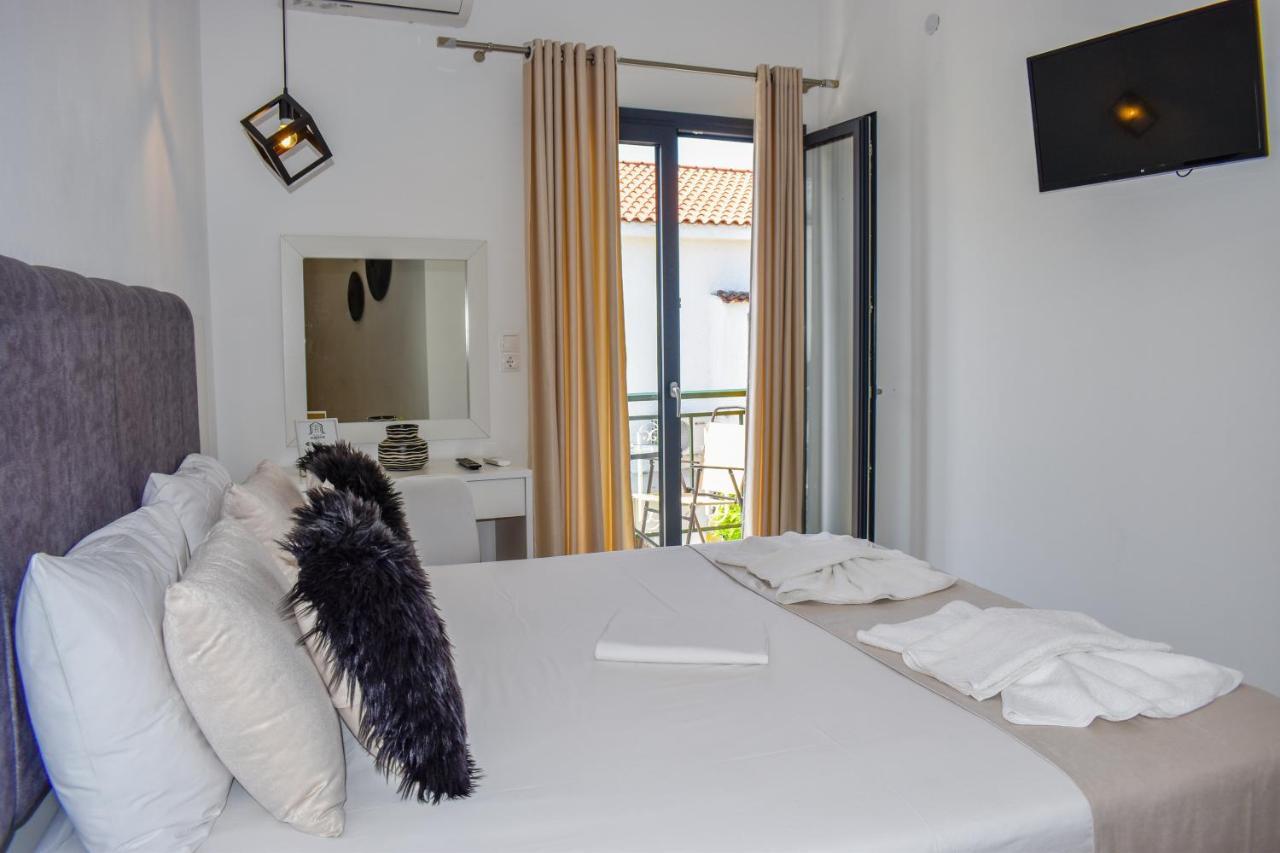 Albertoshouse Skiathos Exterior photo